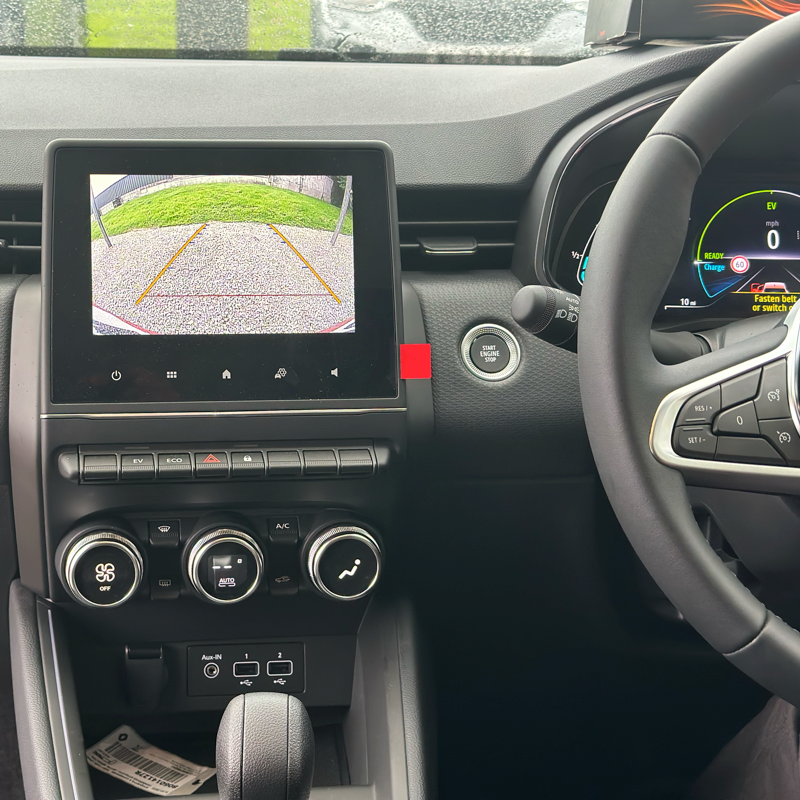 Integrated Reverse Camera Solution for Renault Easy Link