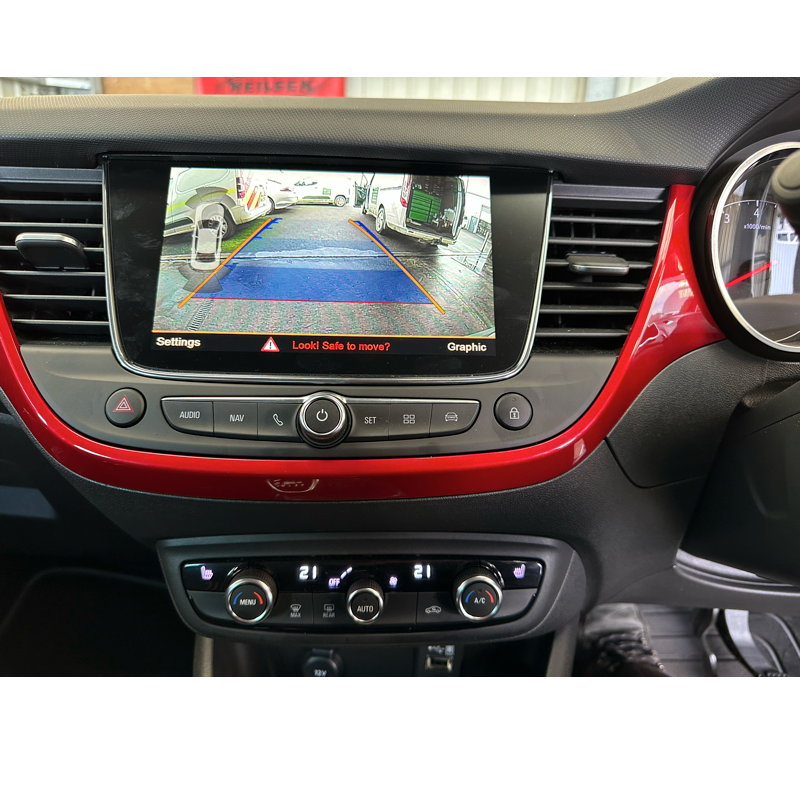 Integrated Reverse Camera Solution for Peugeot, Citroen, Vauxhall and Fiat Vehicles